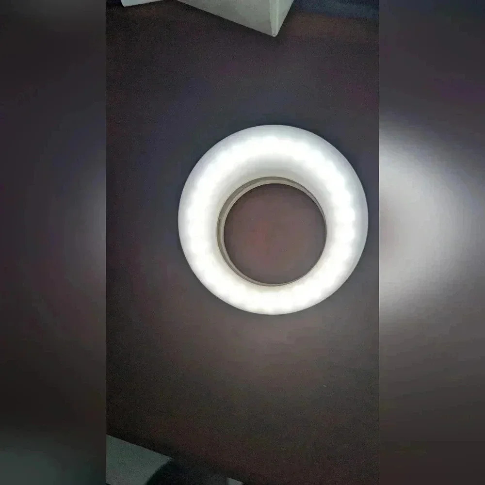 Selfie Ring Light For Cell Phone (EUC) - Picture 8 of 10